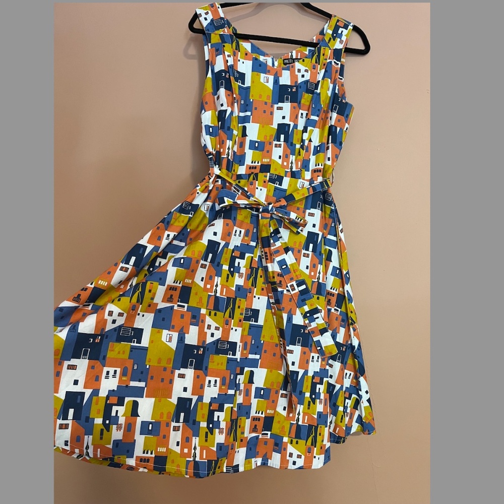 Pretty Vacant City Buildings Dress, UK 12, US 8